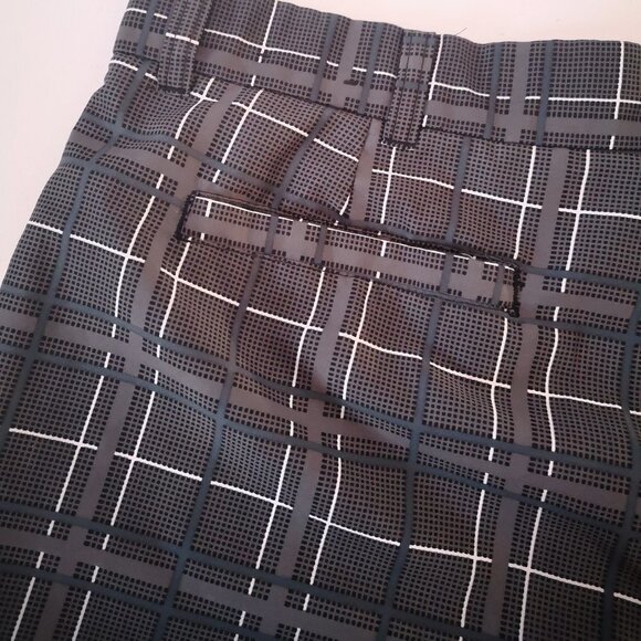 Firethorn Men's Grey/Black with White Strips Golf Shorts - Picture 6 of 10